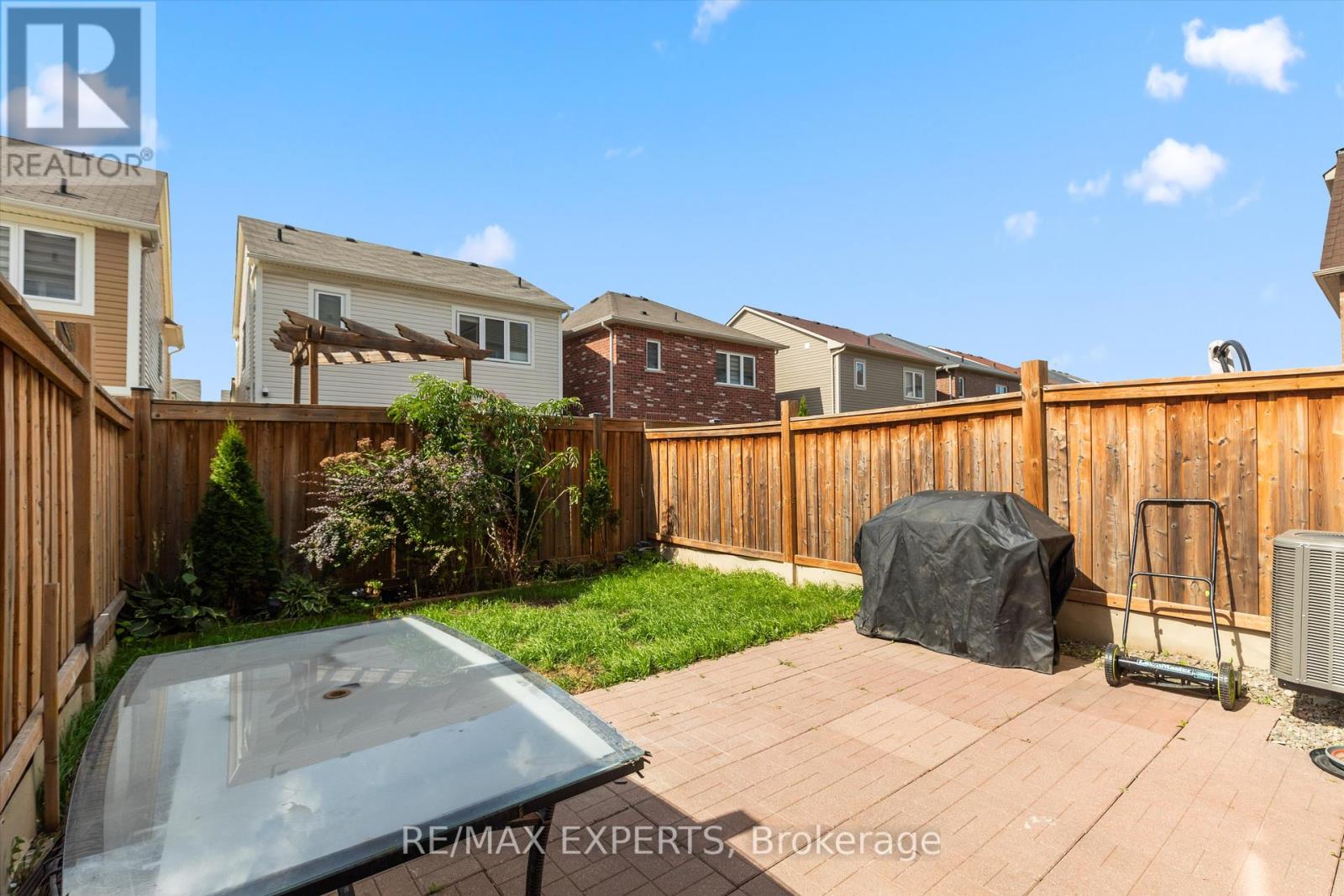84 Vanhorne Close, Brampton (Brampton West), Ontario  L7A 0X9 - Photo 25 - W12383647