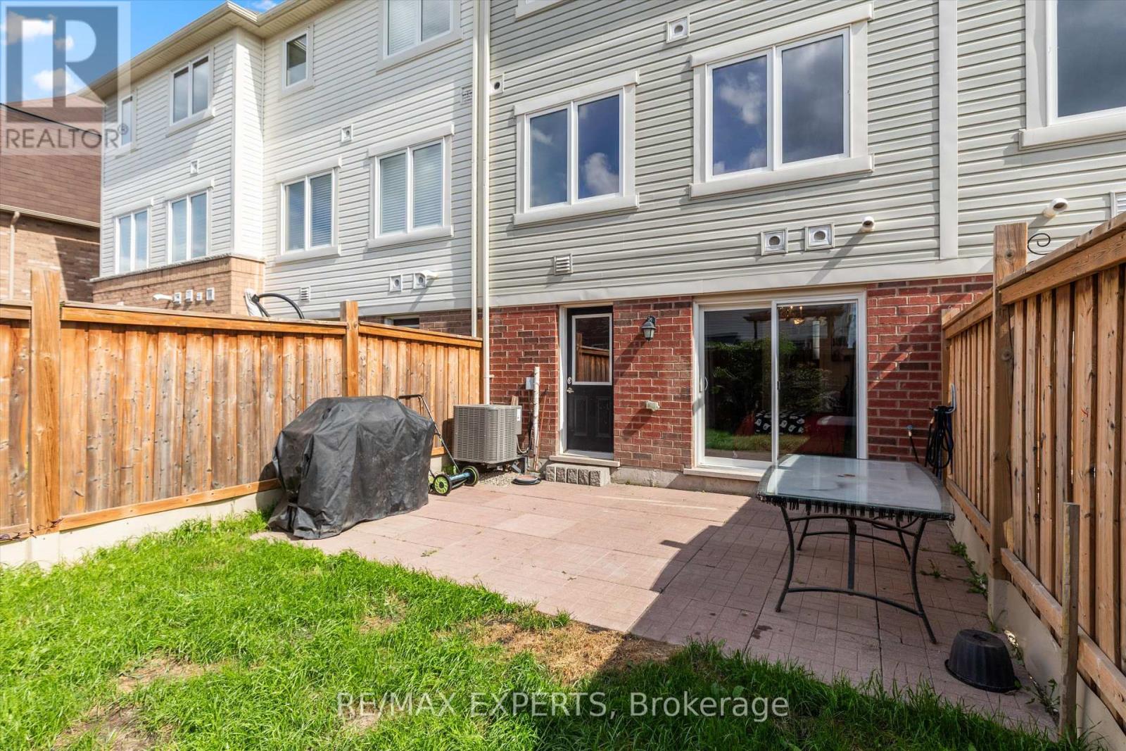 84 Vanhorne Close, Brampton (Brampton West), Ontario  L7A 0X9 - Photo 27 - W12383647