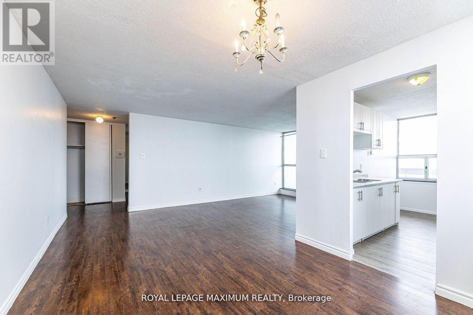 1912 - 15 Kensington Road, Brampton (Queen Street Corridor), Ontario  L6T 3W2 - Photo 6 - W12383676
