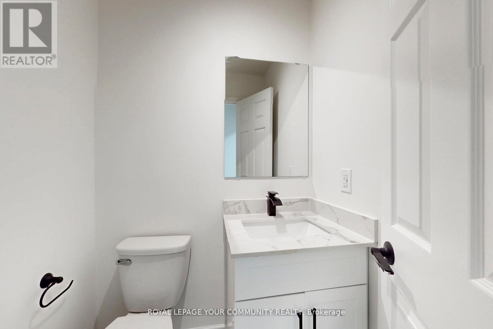 5158 Sundial Court, Mississauga (Hurontario), Ontario  L5R 2S9 - Photo 19 - W12383677