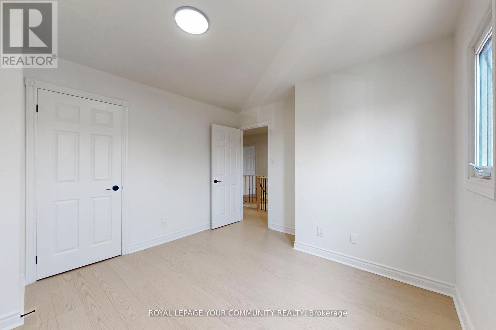 5158 Sundial Court, Mississauga (Hurontario), Ontario  L5R 2S9 - Photo 32 - W12383677