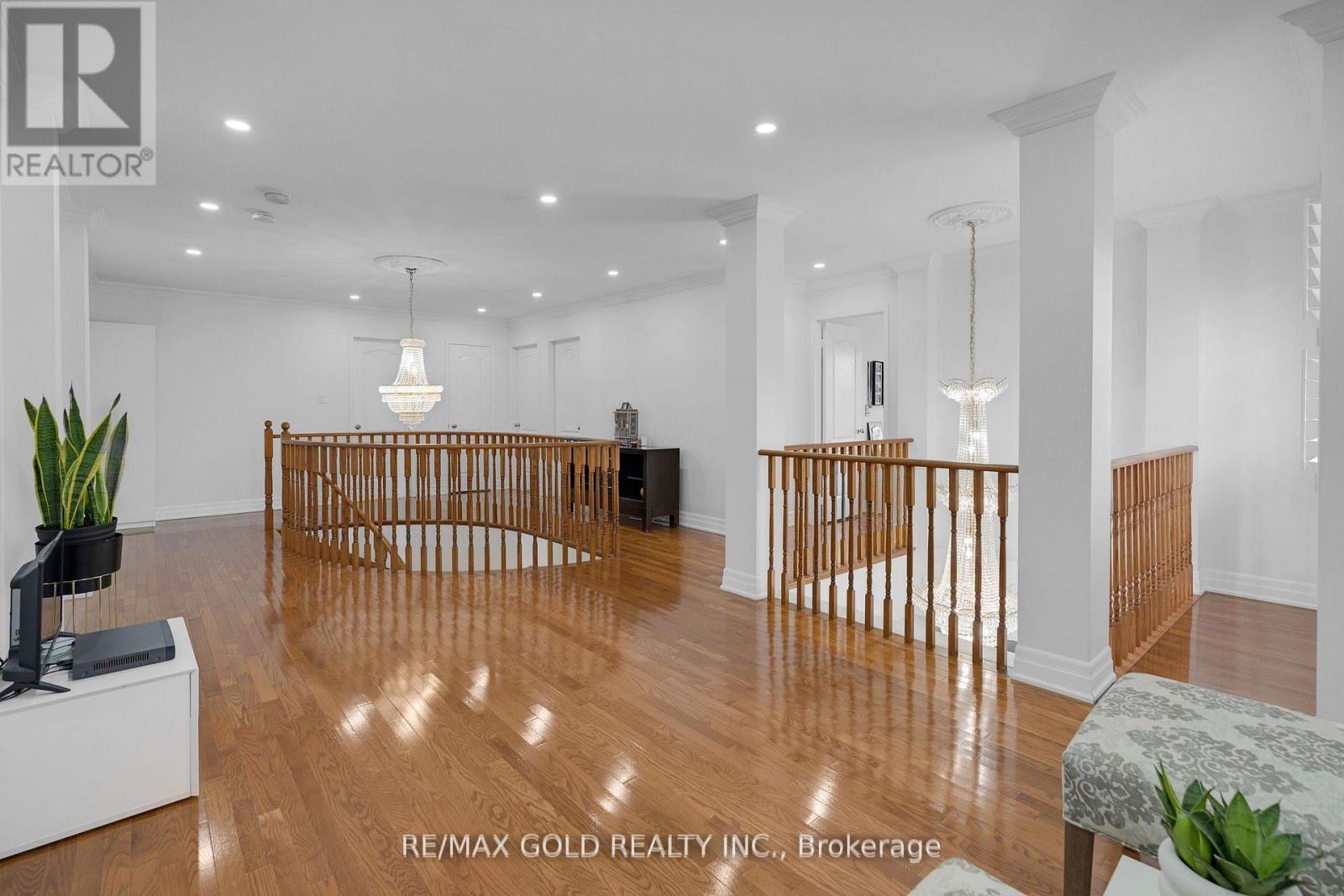 52 Linderwood Drive N, Brampton, Ontario  L7A 1S4 - Photo 25 - W12383747