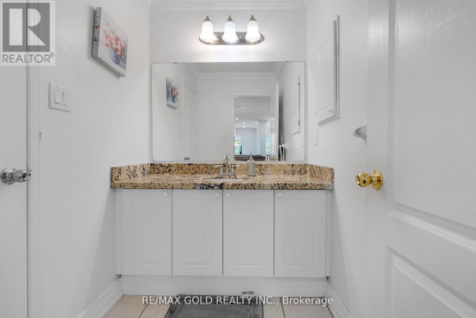 52 Linderwood Drive N, Brampton, Ontario  L7A 1S4 - Photo 28 - W12383747