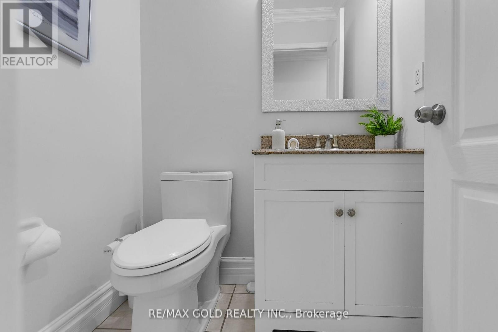 52 Linderwood Drive N, Brampton, Ontario  L7A 1S4 - Photo 30 - W12383747