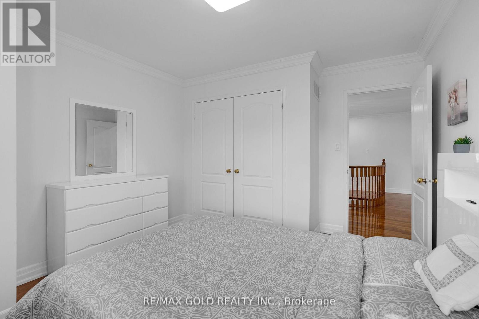 52 Linderwood Drive N, Brampton, Ontario  L7A 1S4 - Photo 34 - W12383747