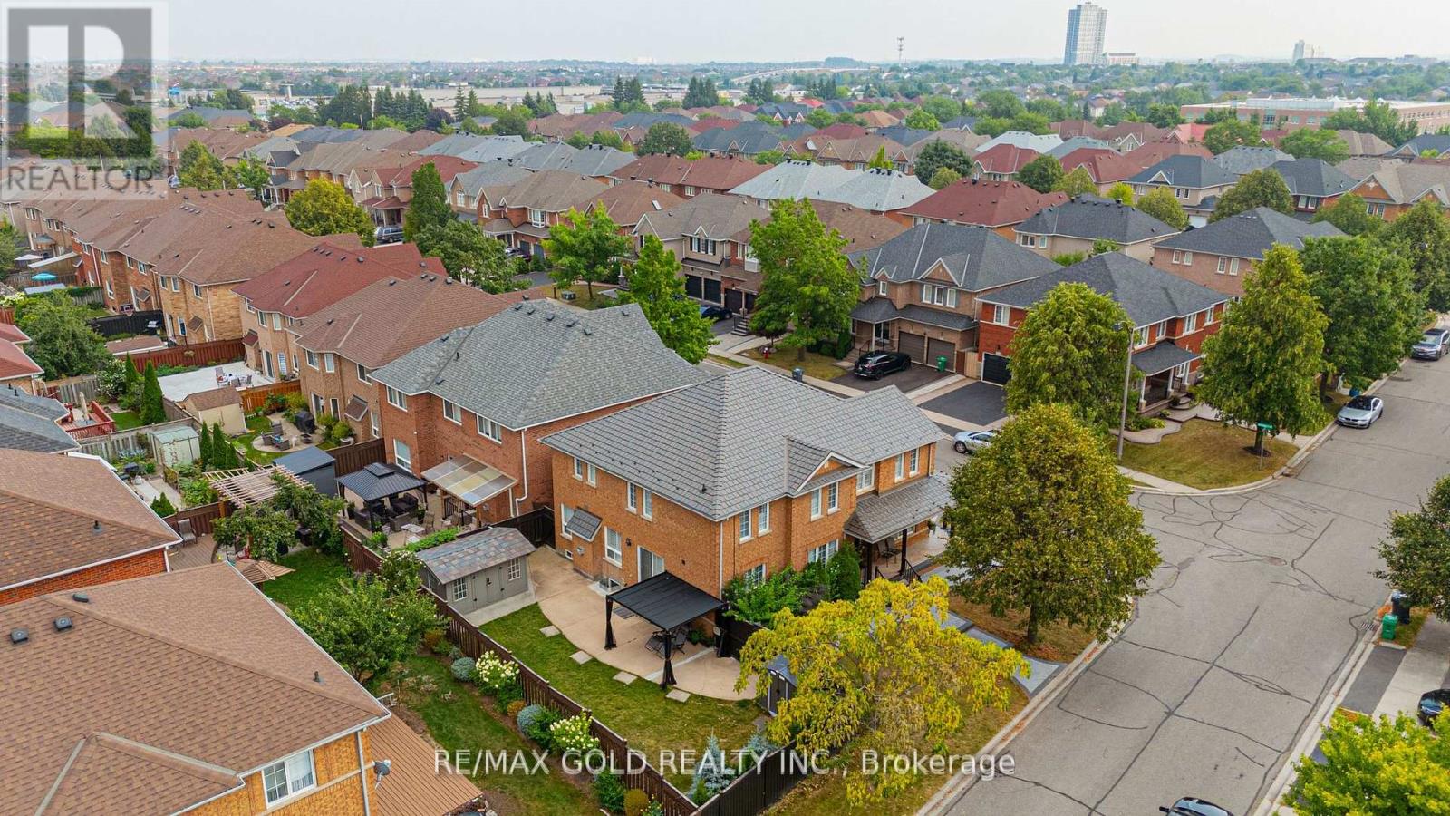 52 Linderwood Drive N, Brampton, Ontario  L7A 1S4 - Photo 47 - W12383747