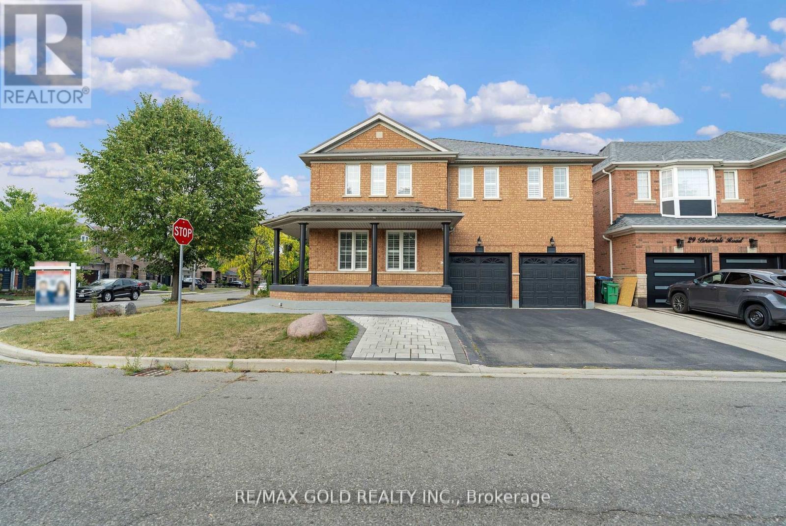 52 Linderwood Drive N, Brampton, Ontario  L7A 1S4 - Photo 6 - W12383747
