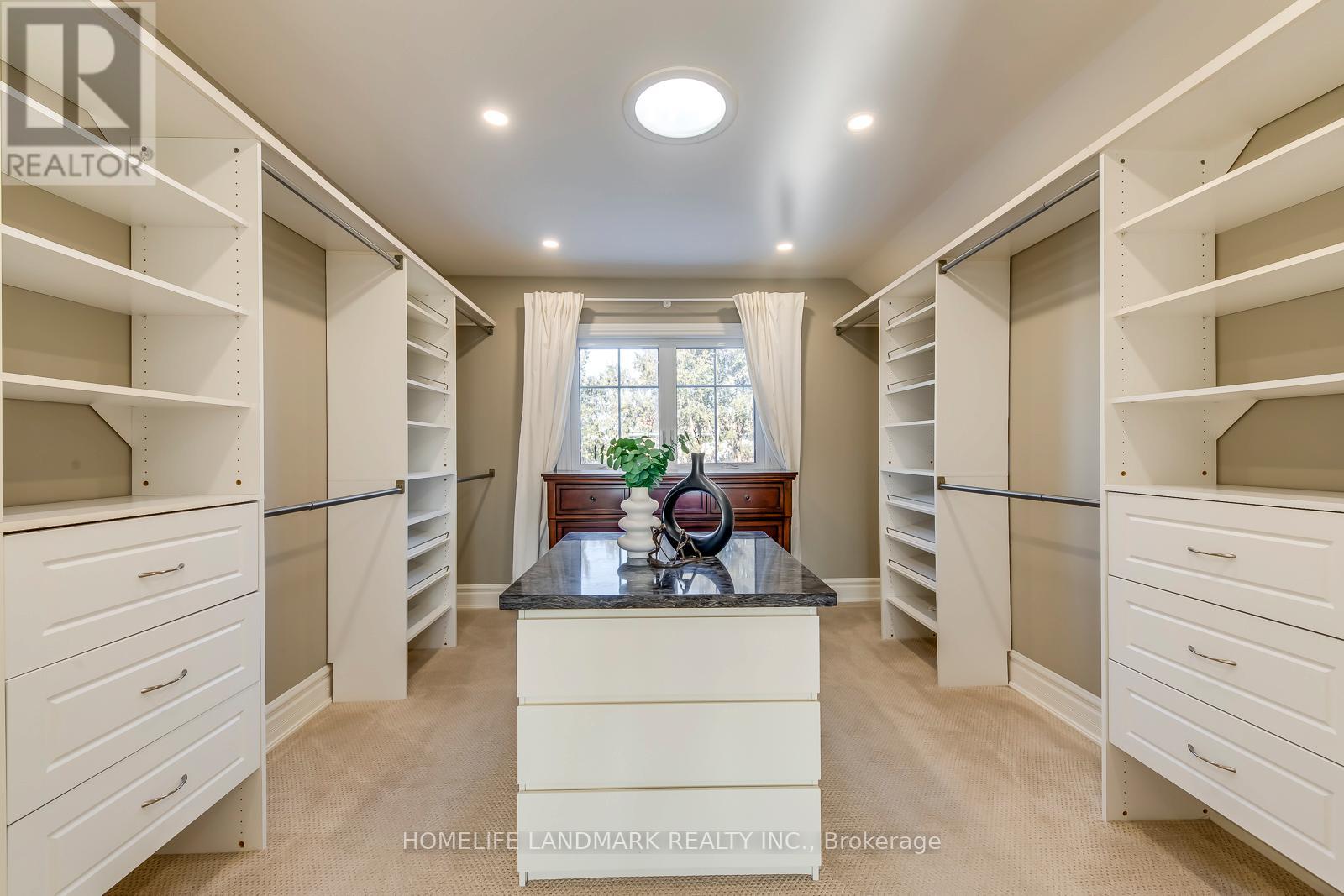 214 Waneta Drive, Oakville (Wo West), Ontario  L6K 2T5 - Photo 20 - W12383759
