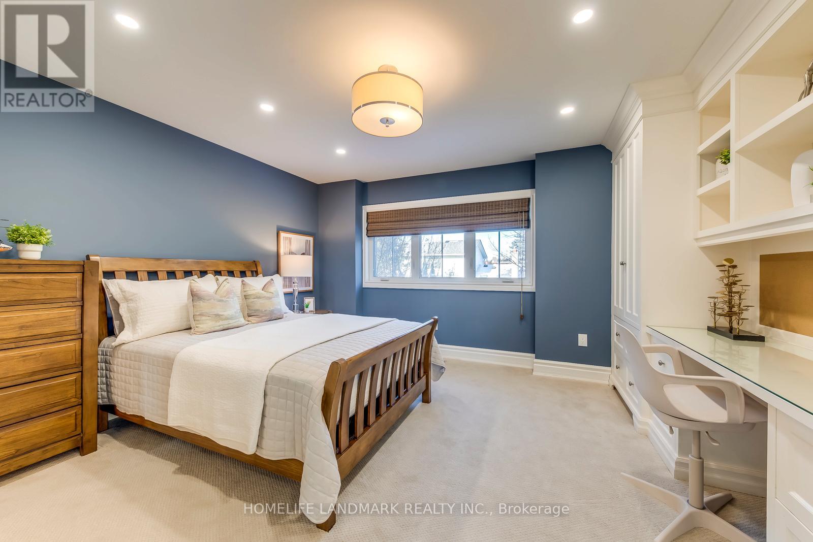 214 Waneta Drive, Oakville (Wo West), Ontario  L6K 2T5 - Photo 24 - W12383759
