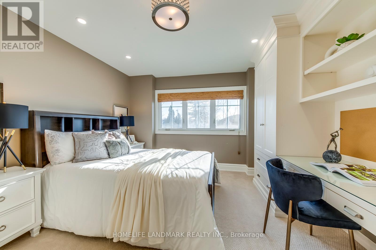 214 Waneta Drive, Oakville (Wo West), Ontario  L6K 2T5 - Photo 26 - W12383759