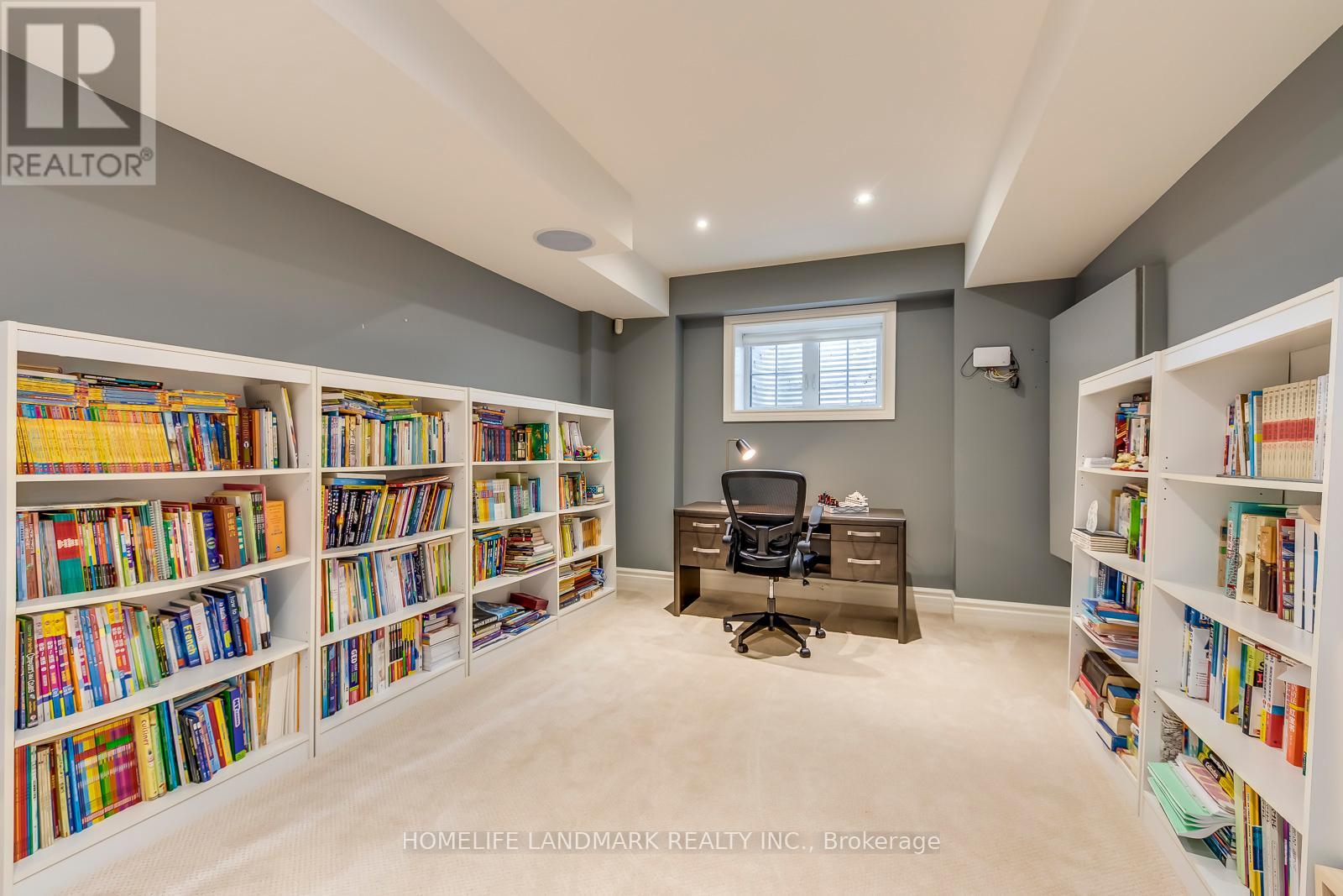 214 Waneta Drive, Oakville (Wo West), Ontario  L6K 2T5 - Photo 31 - W12383759