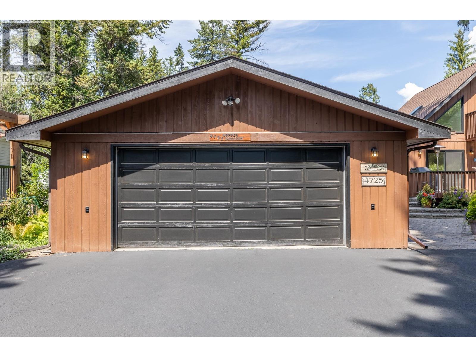 4725 Copper Crescent, Windermere, British Columbia  V0B 2L2 - Photo 66 - 10358161