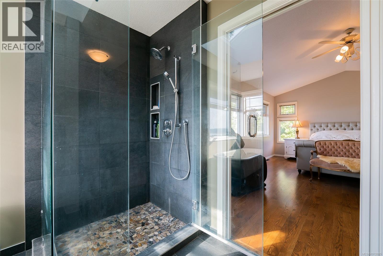 8225 Southwind Dr, Lantzville, British Columbia  V0R 2H0 - Photo 85 - 1012885