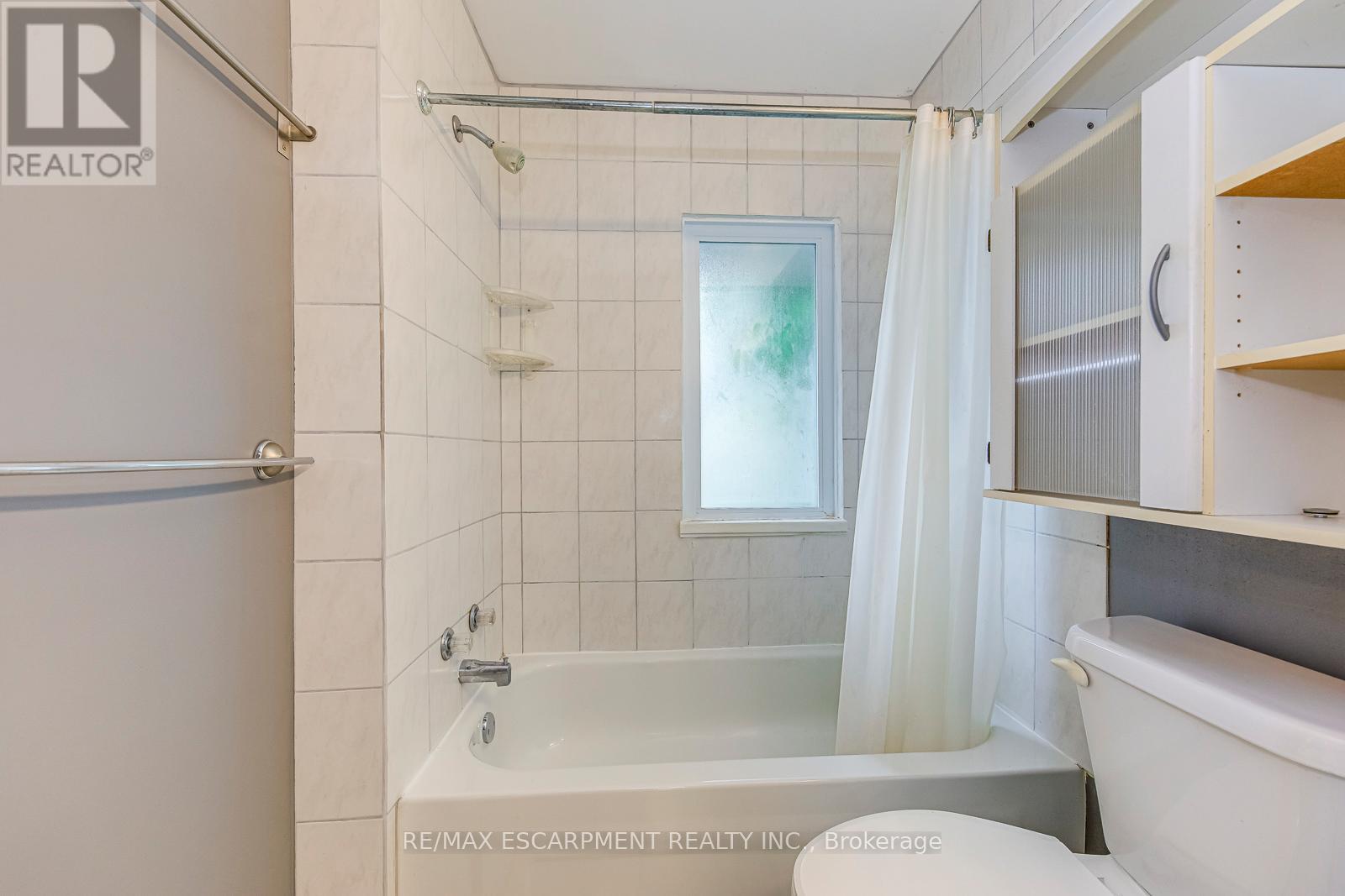5188 Maple Street, Niagara Falls, Ontario  L2E 2N4 - Photo 24 - X12383758