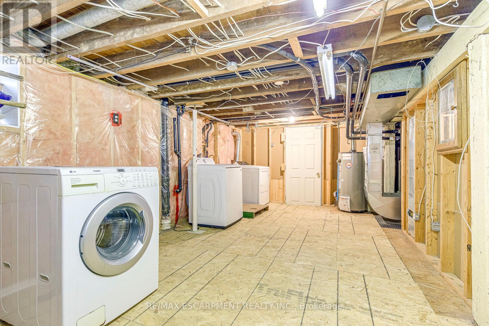 5188 Maple Street, Niagara Falls, Ontario  L2E 2N4 - Photo 29 - X12383758
