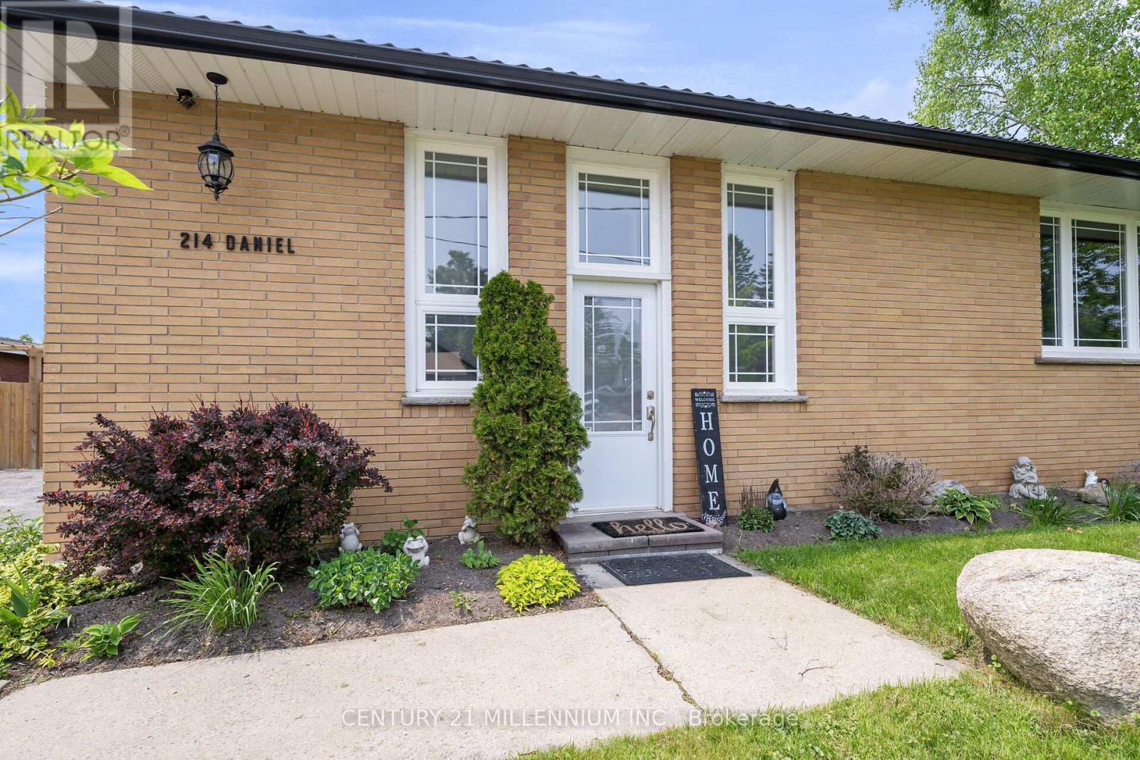 Property at 214 DANIEL STREET image 5