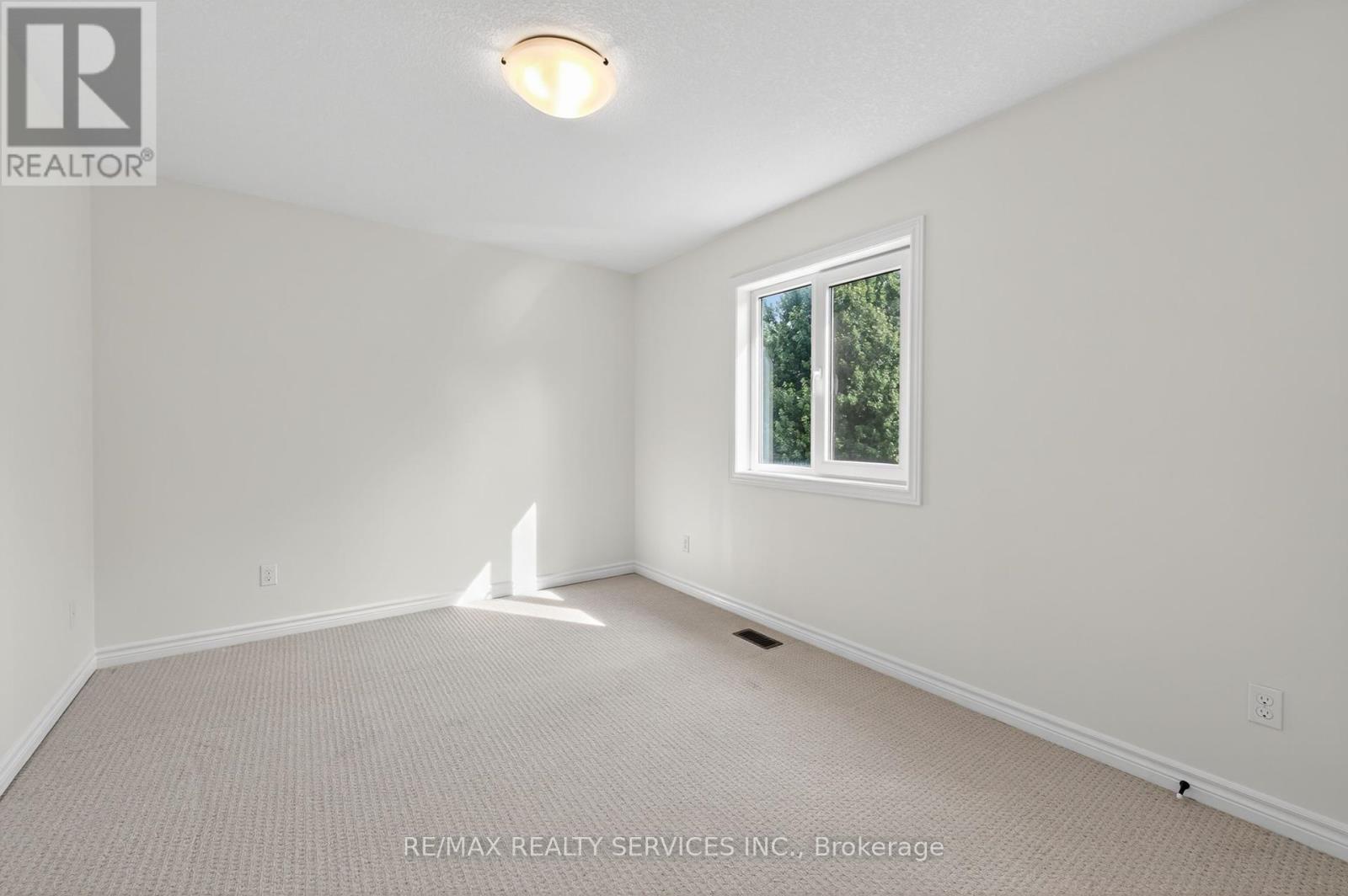 679 Spitfire Street, Woodstock, Ontario  N4T 0B1 - Photo 33 - X12383806