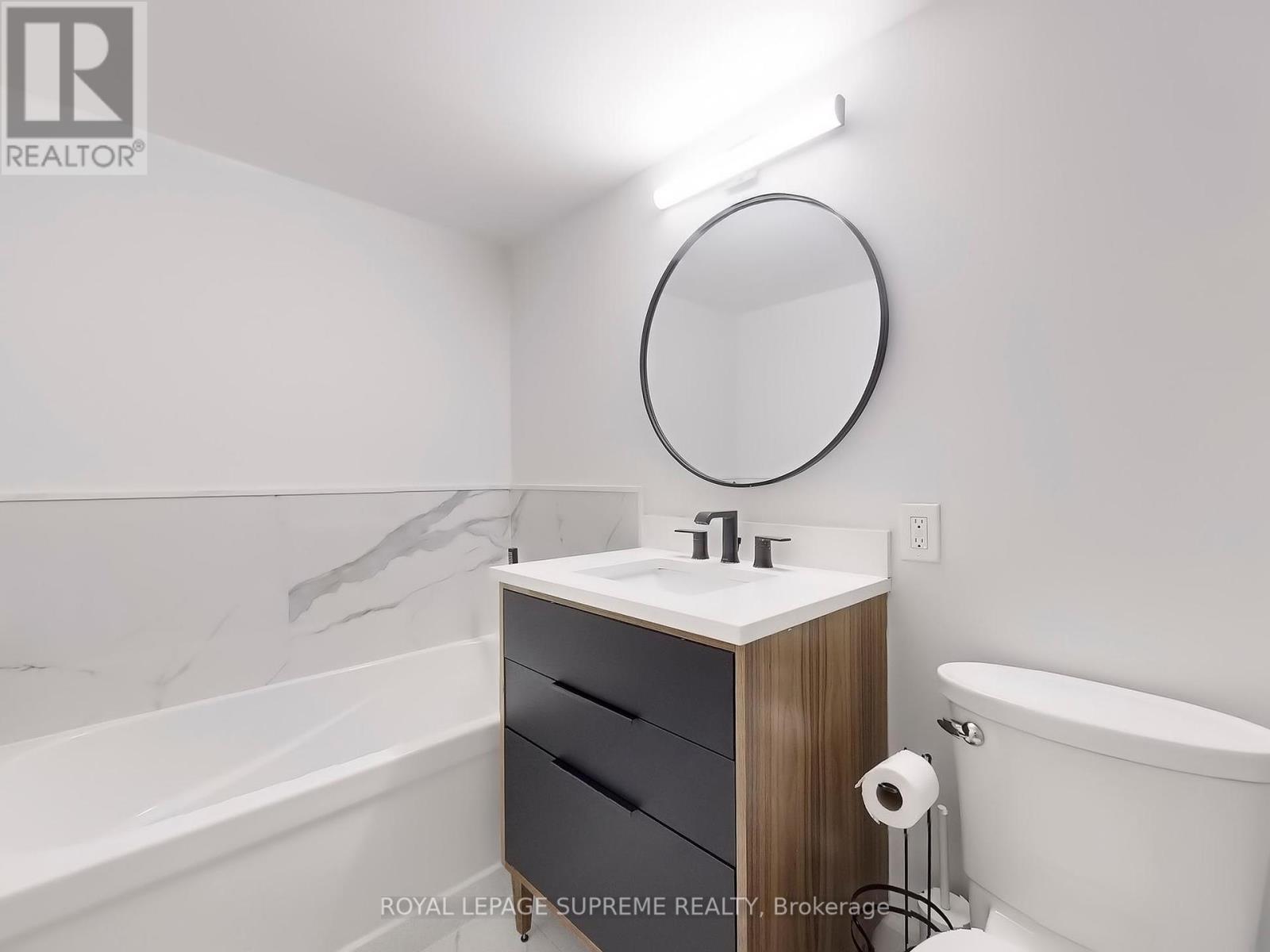 2210 - 10 Queens Quay W, Toronto (Waterfront Communities), Ontario  M5J 2R9 - Photo 11 - C12383845
