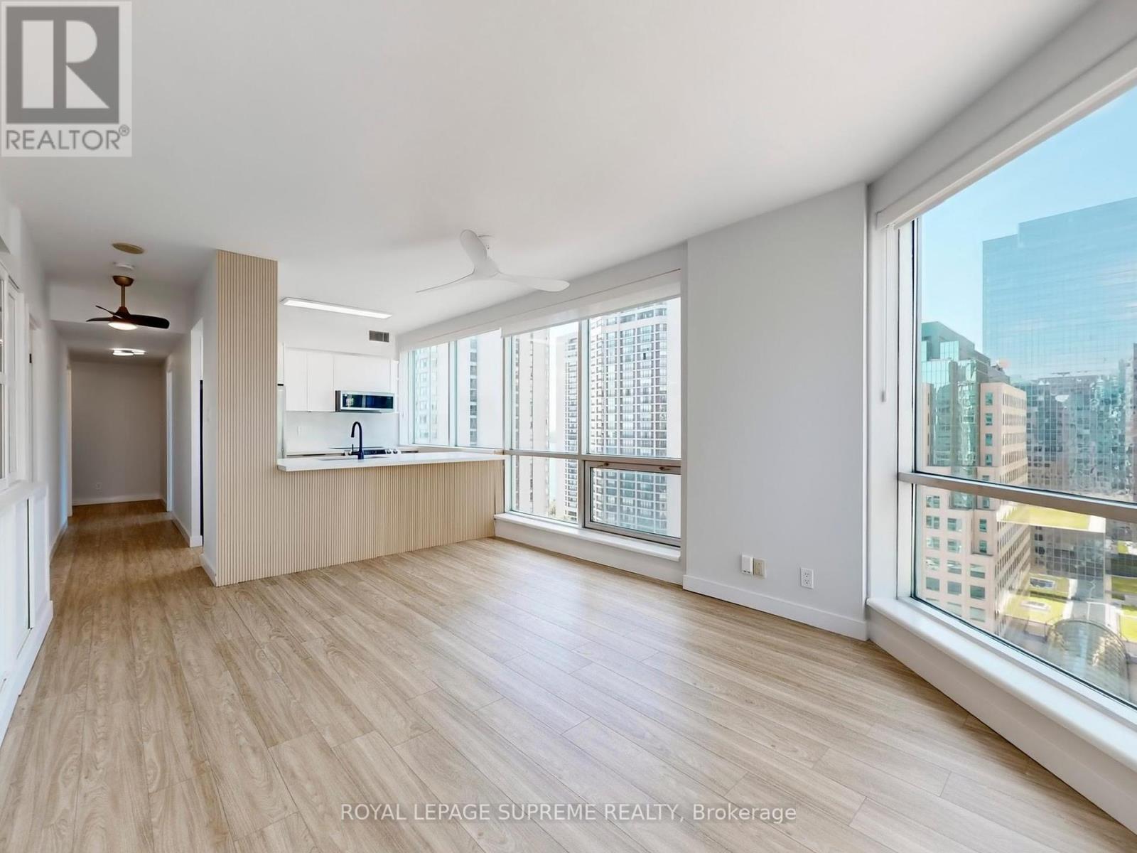 2210 - 10 Queens Quay W, Toronto (Waterfront Communities), Ontario  M5J 2R9 - Photo 14 - C12383845