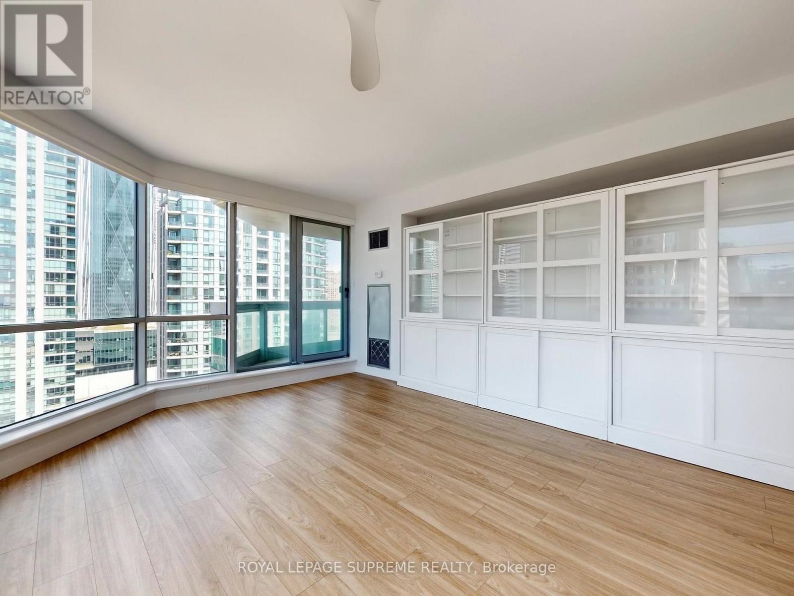 2210 - 10 Queens Quay W, Toronto (Waterfront Communities), Ontario  M5J 2R9 - Photo 15 - C12383845