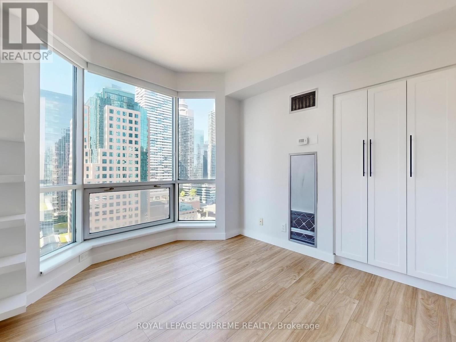 2210 - 10 Queens Quay W, Toronto (Waterfront Communities), Ontario  M5J 2R9 - Photo 26 - C12383845