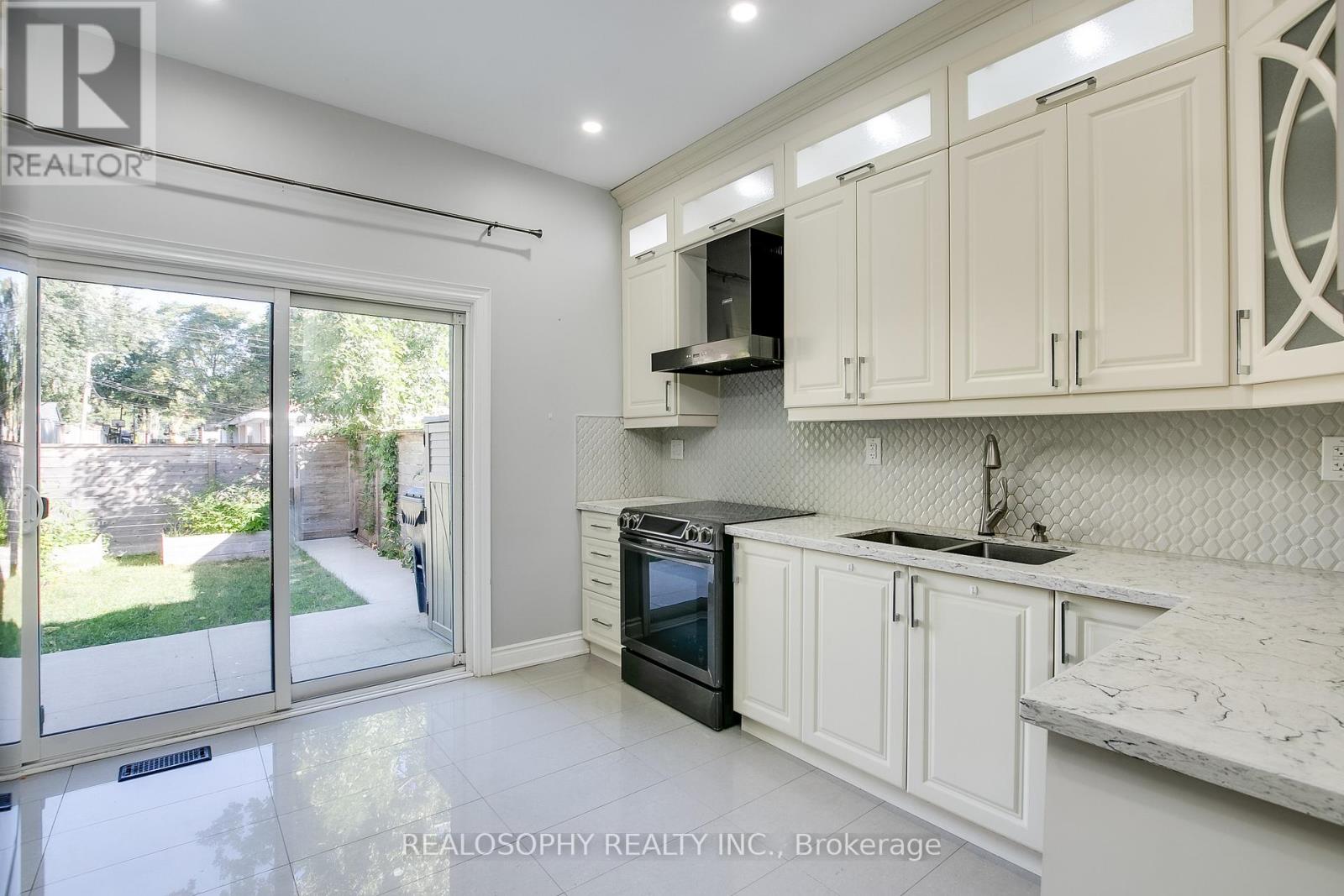 584 Eastern Avenue, Toronto (South Riverdale), Ontario  M4M 1E1 - Photo 6 - E12383889