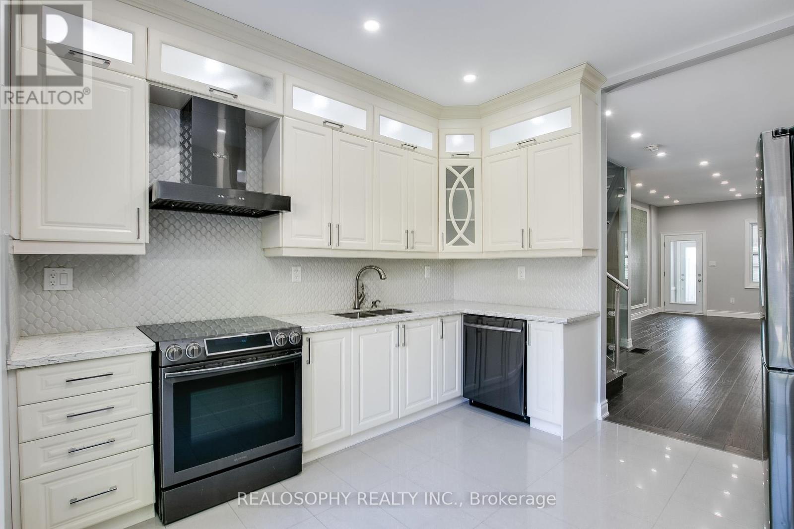 584 Eastern Avenue, Toronto (South Riverdale), Ontario  M4M 1E1 - Photo 7 - E12383889