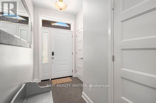 401 Voyageur Place, Russell, Ontario  K0A 1W1 - Photo 3 - X12383924