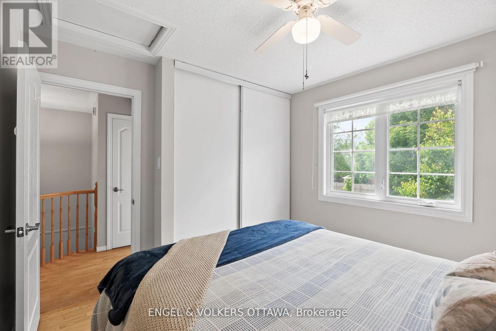 51 Emerald Meadows Drive, Ottawa, Ontario  K2M 2L5 - Photo 30 - X12383974