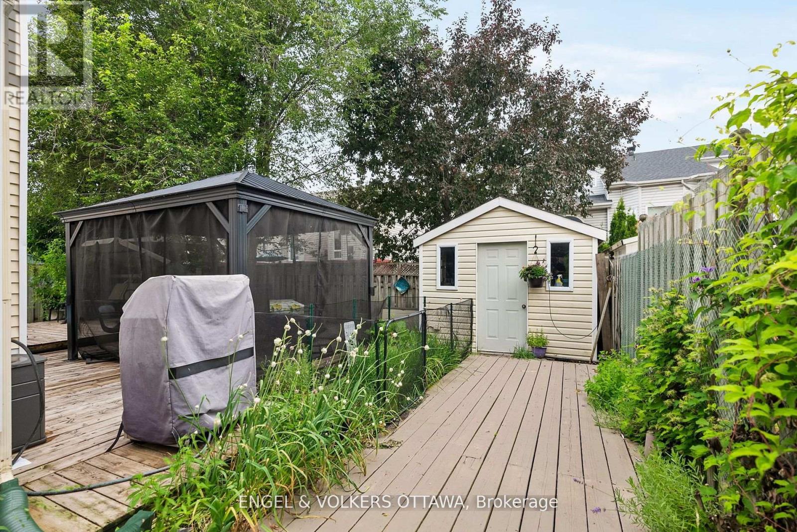 51 Emerald Meadows Drive, Ottawa, Ontario  K2M 2L5 - Photo 42 - X12383974