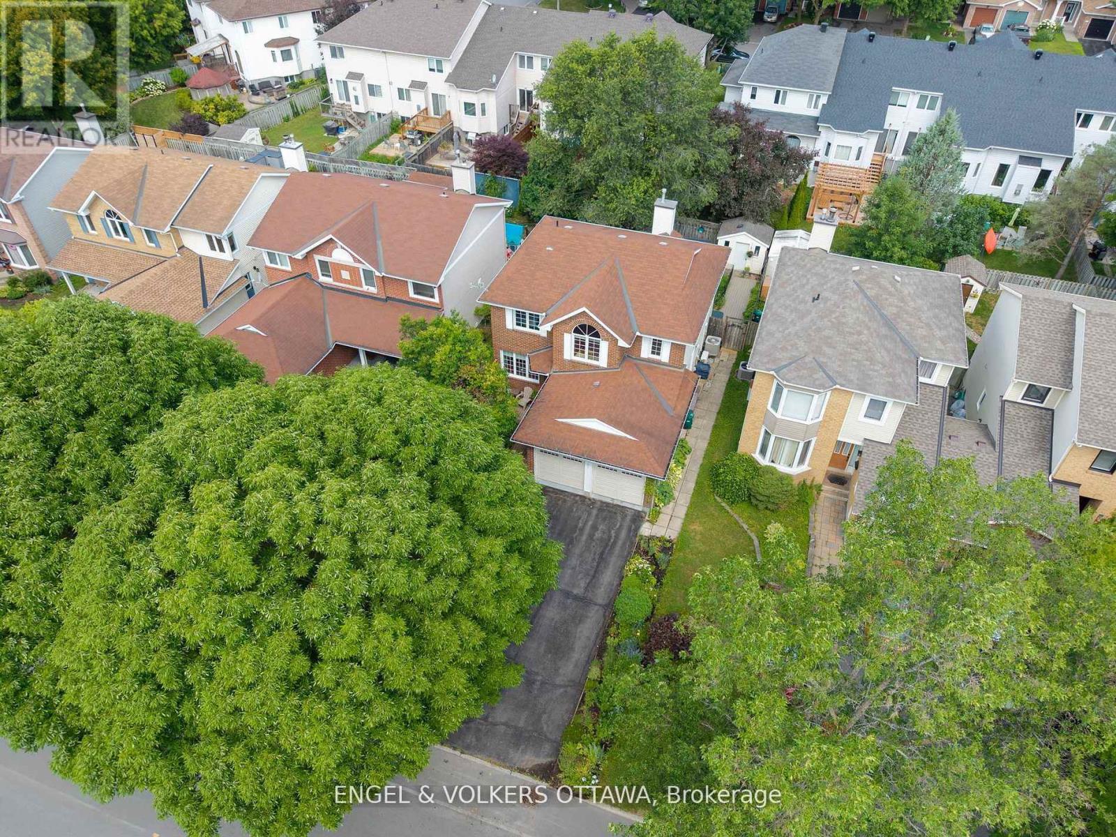 51 Emerald Meadows Drive, Ottawa, Ontario  K2M 2L5 - Photo 45 - X12383974