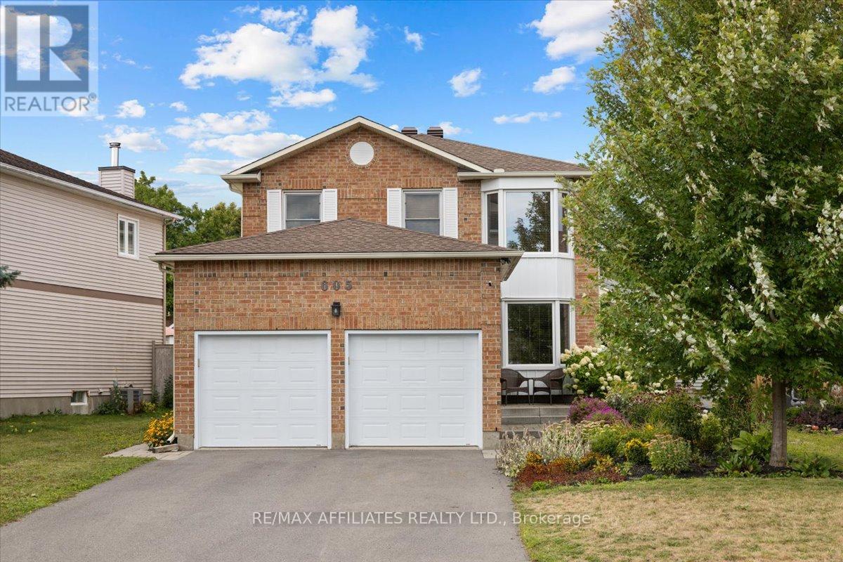 605 FALWYN CRESCENT, Ottawa, Ontario
