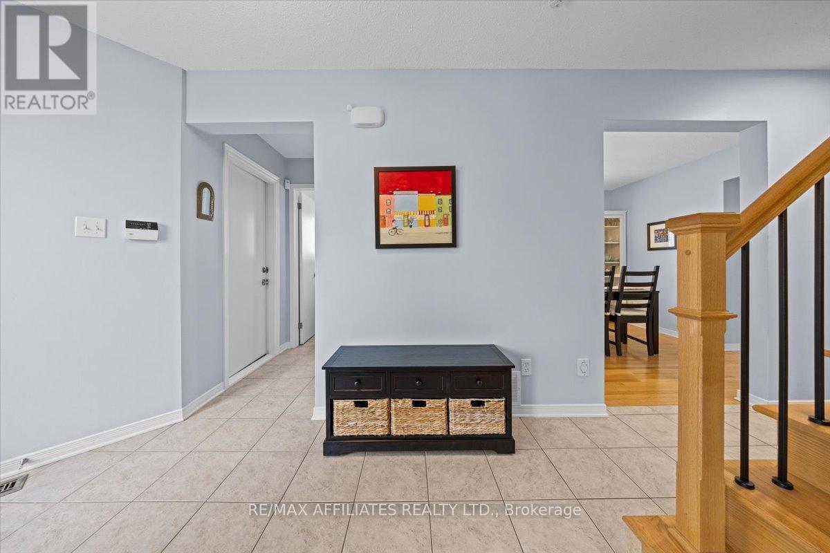 605 Falwyn Crescent, Ottawa, Ontario  K4A 2B4 - Photo 11 - X12383980