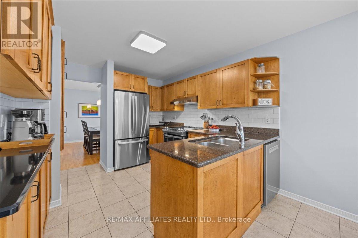 605 Falwyn Crescent, Ottawa, Ontario  K4A 2B4 - Photo 15 - X12383980