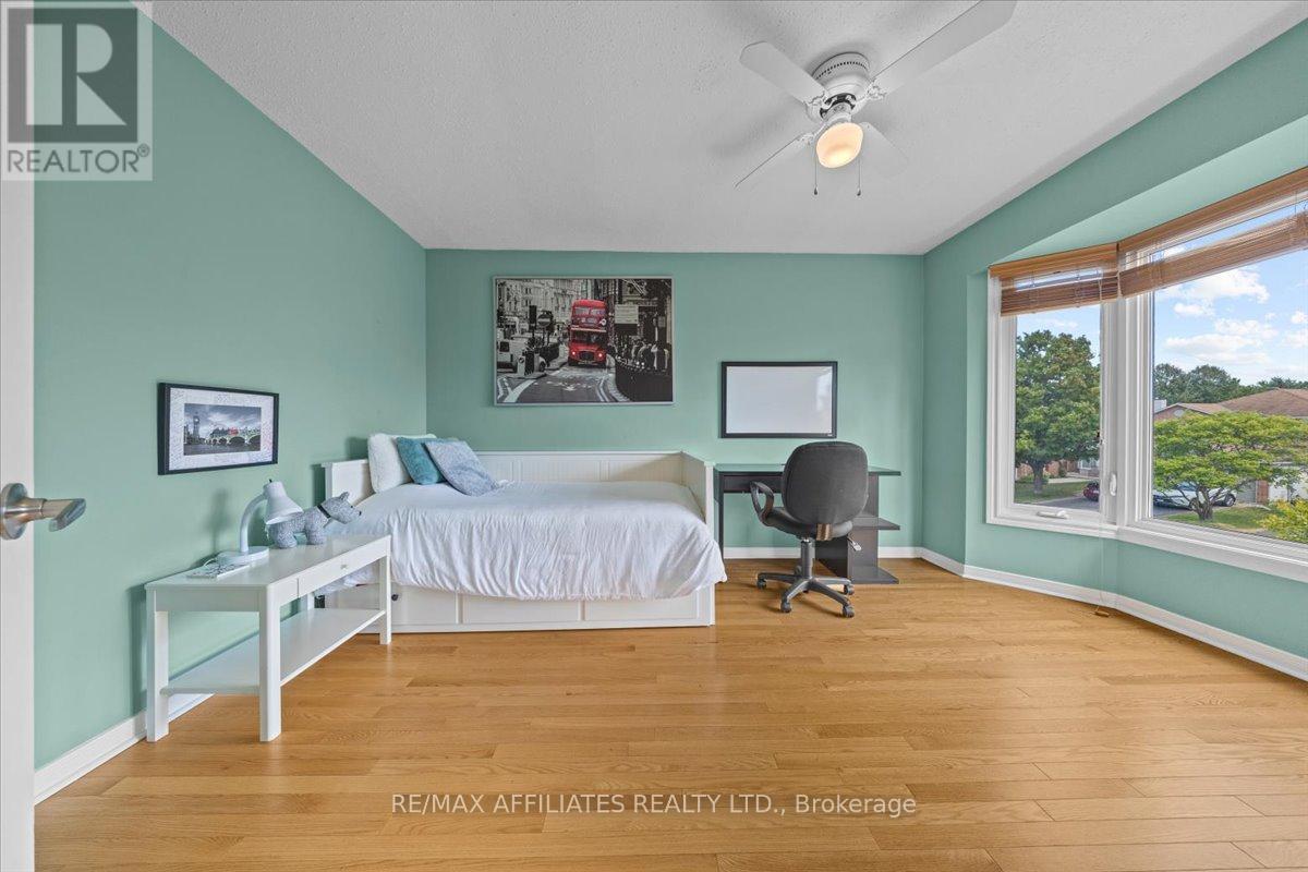 605 Falwyn Crescent, Ottawa, Ontario  K4A 2B4 - Photo 25 - X12383980