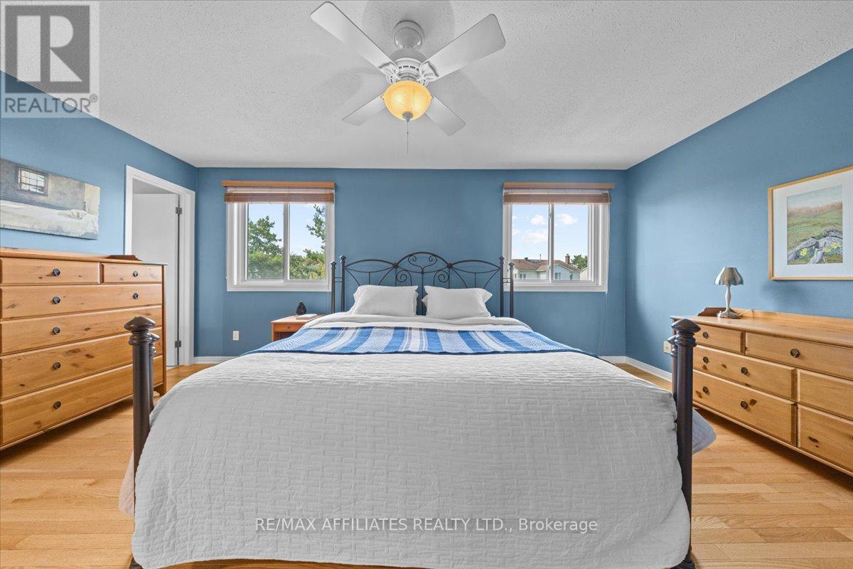 605 Falwyn Crescent, Ottawa, Ontario  K4A 2B4 - Photo 28 - X12383980