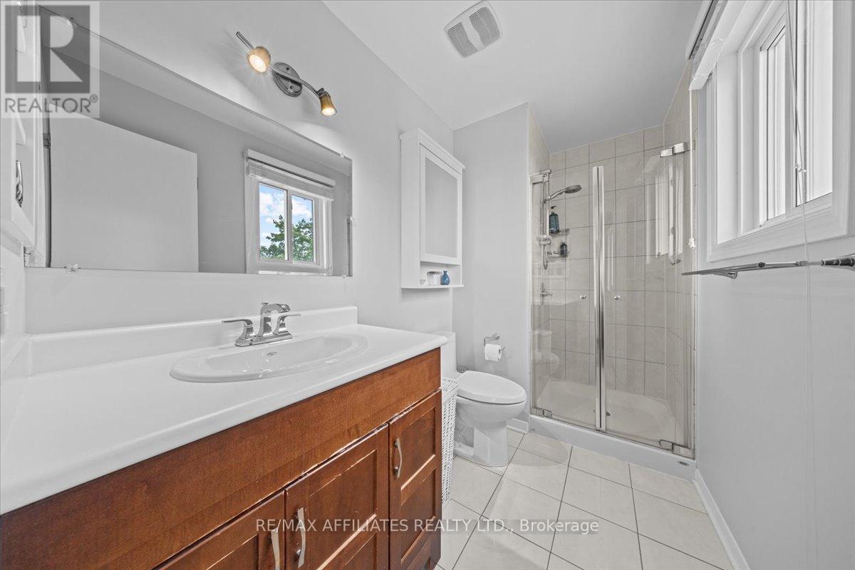 605 Falwyn Crescent, Ottawa, Ontario  K4A 2B4 - Photo 34 - X12383980