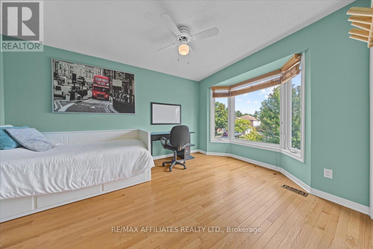 605 Falwyn Crescent, Ottawa, Ontario  K4A 2B4 - Photo 37 - X12383980