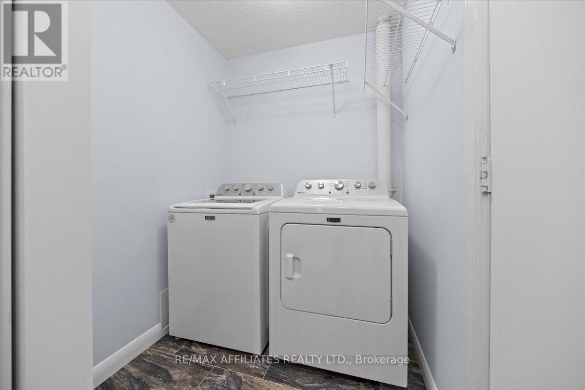 - - 1244 Foxborough Private E, Ottawa, Ontario  K1J 1E2 - Photo 13 - X12384104