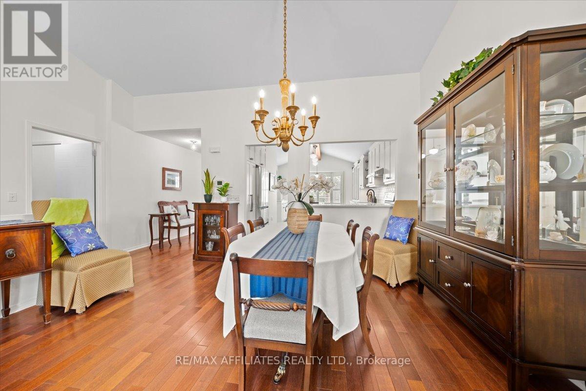 - - 1244 Foxborough Private E, Ottawa, Ontario  K1J 1E2 - Photo 16 - X12384104