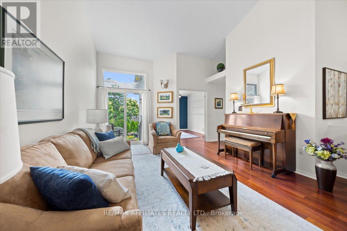 - - 1244 Foxborough Private E, Ottawa, Ontario  K1J 1E2 - Photo 18 - X12384104