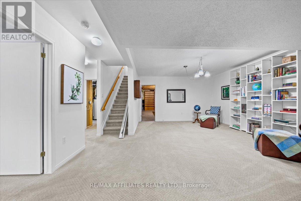 - - 1244 Foxborough Private E, Ottawa, Ontario  K1J 1E2 - Photo 27 - X12384104