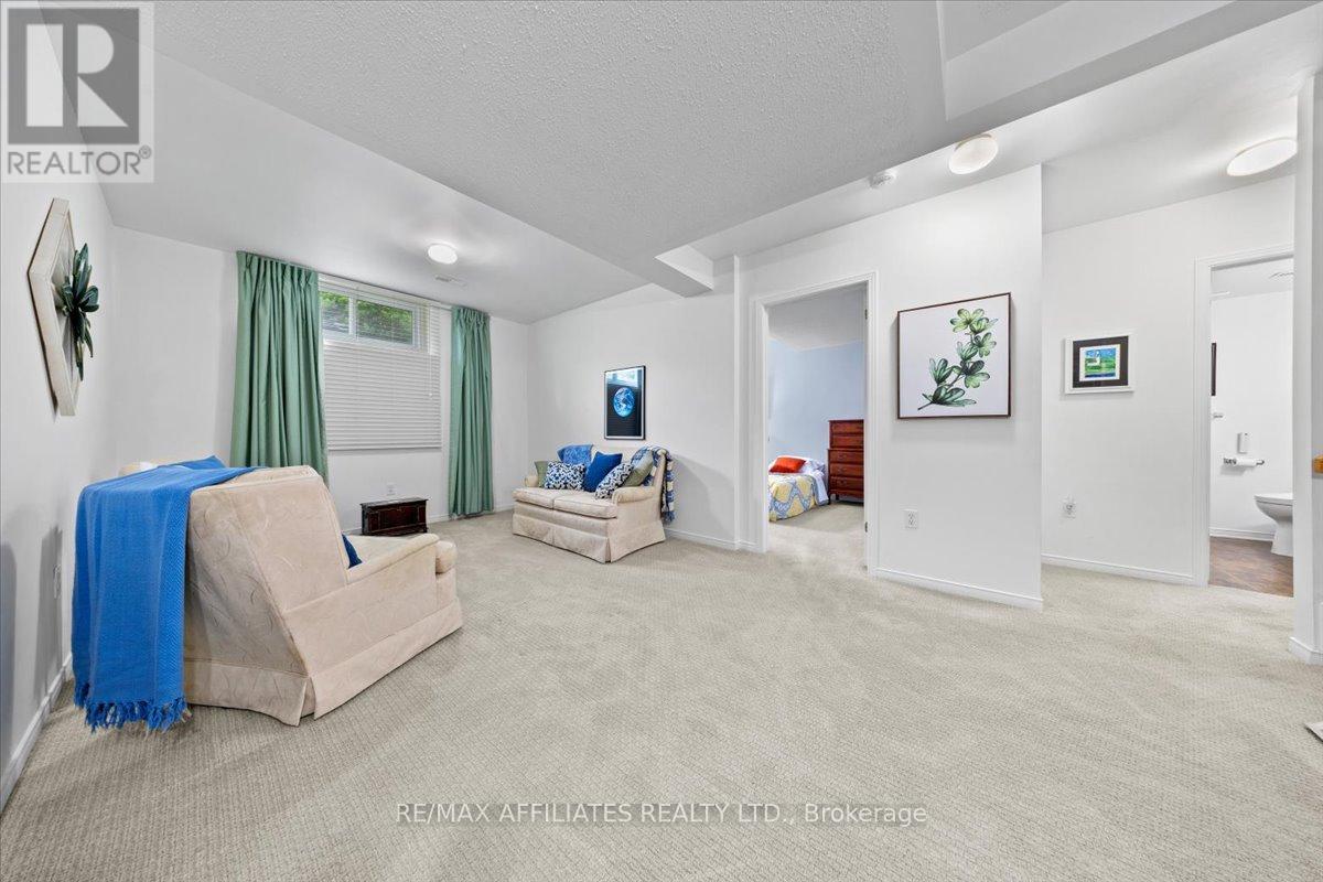 - - 1244 Foxborough Private E, Ottawa, Ontario  K1J 1E2 - Photo 30 - X12384104