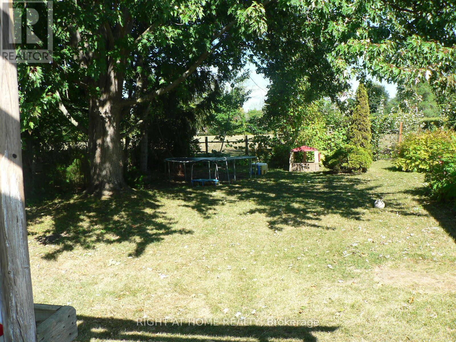 79 St Lawrence Street, South Stormont, Ontario  K0C 1M0 - Photo 14 - X12384112
