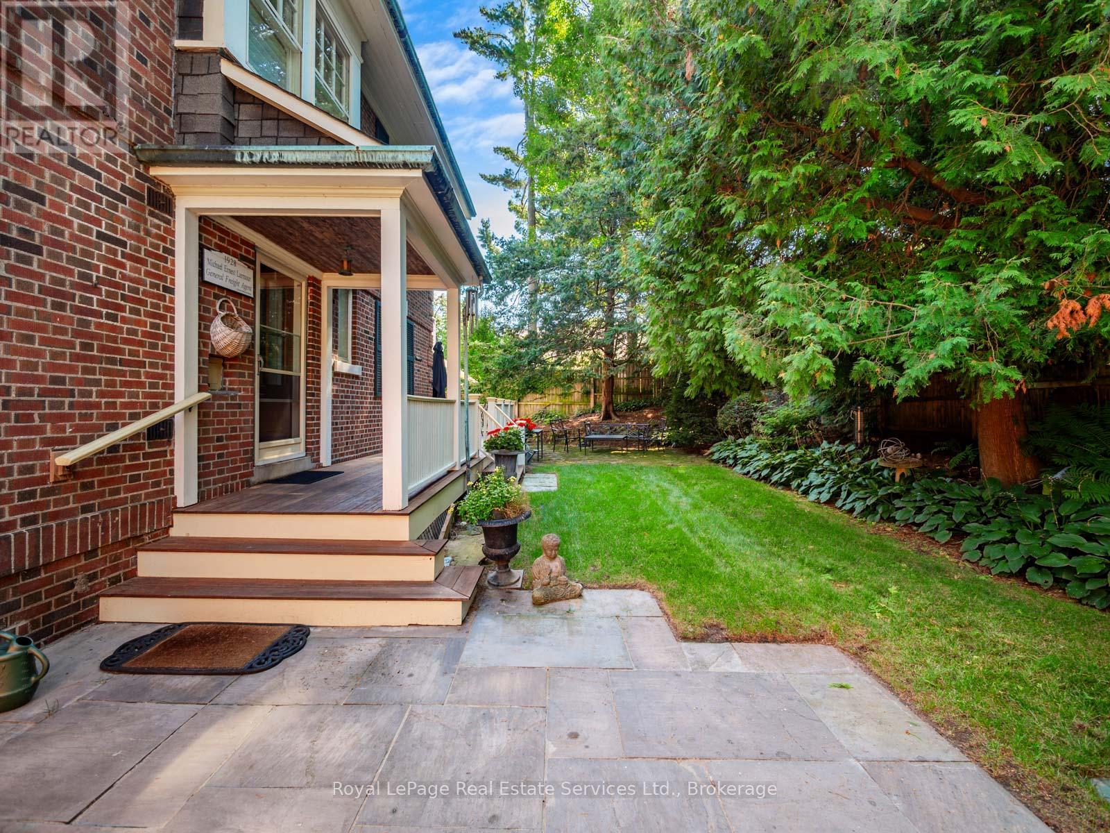 184 King Street, Oakville, Ontario  L6J 1B4 - Photo 42 - W12384098