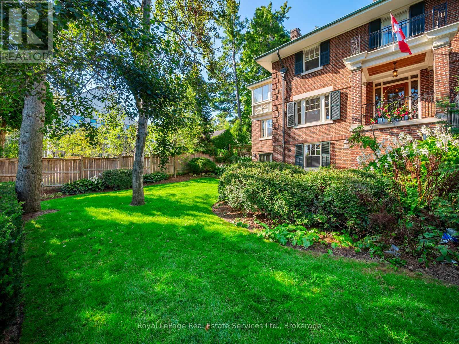 184 King Street, Oakville, Ontario  L6J 1B4 - Photo 46 - W12384098
