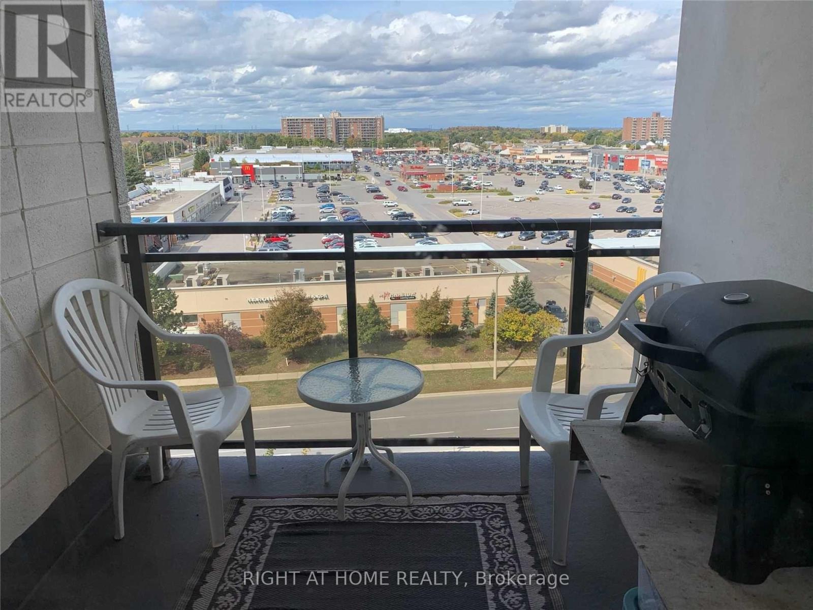 911 - 2900 Battleford Road, Mississauga, Ontario  L5N 2V9 - Photo 3 - W12372134