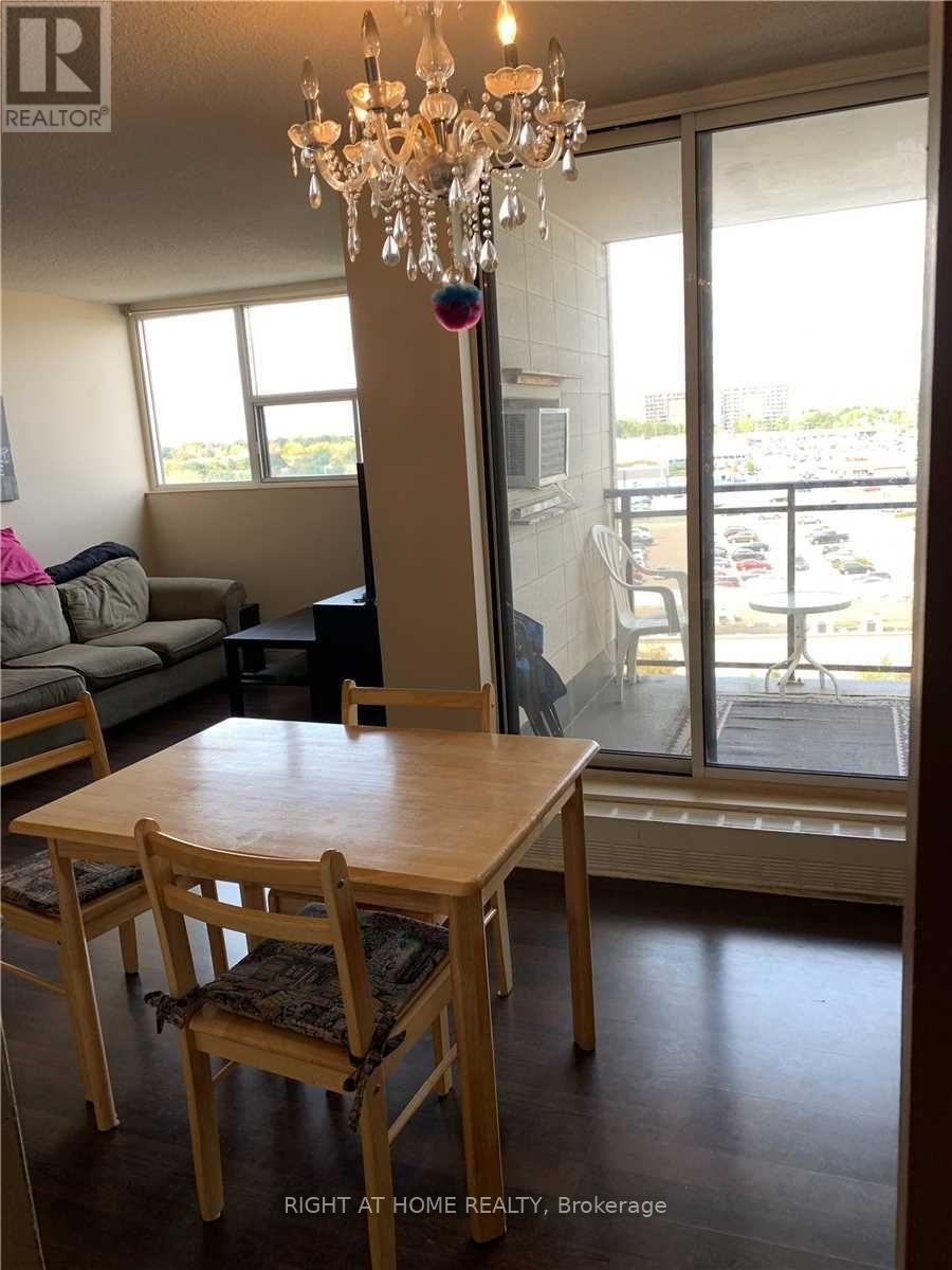 911 - 2900 Battleford Road, Mississauga, Ontario  L5N 2V9 - Photo 5 - W12372134