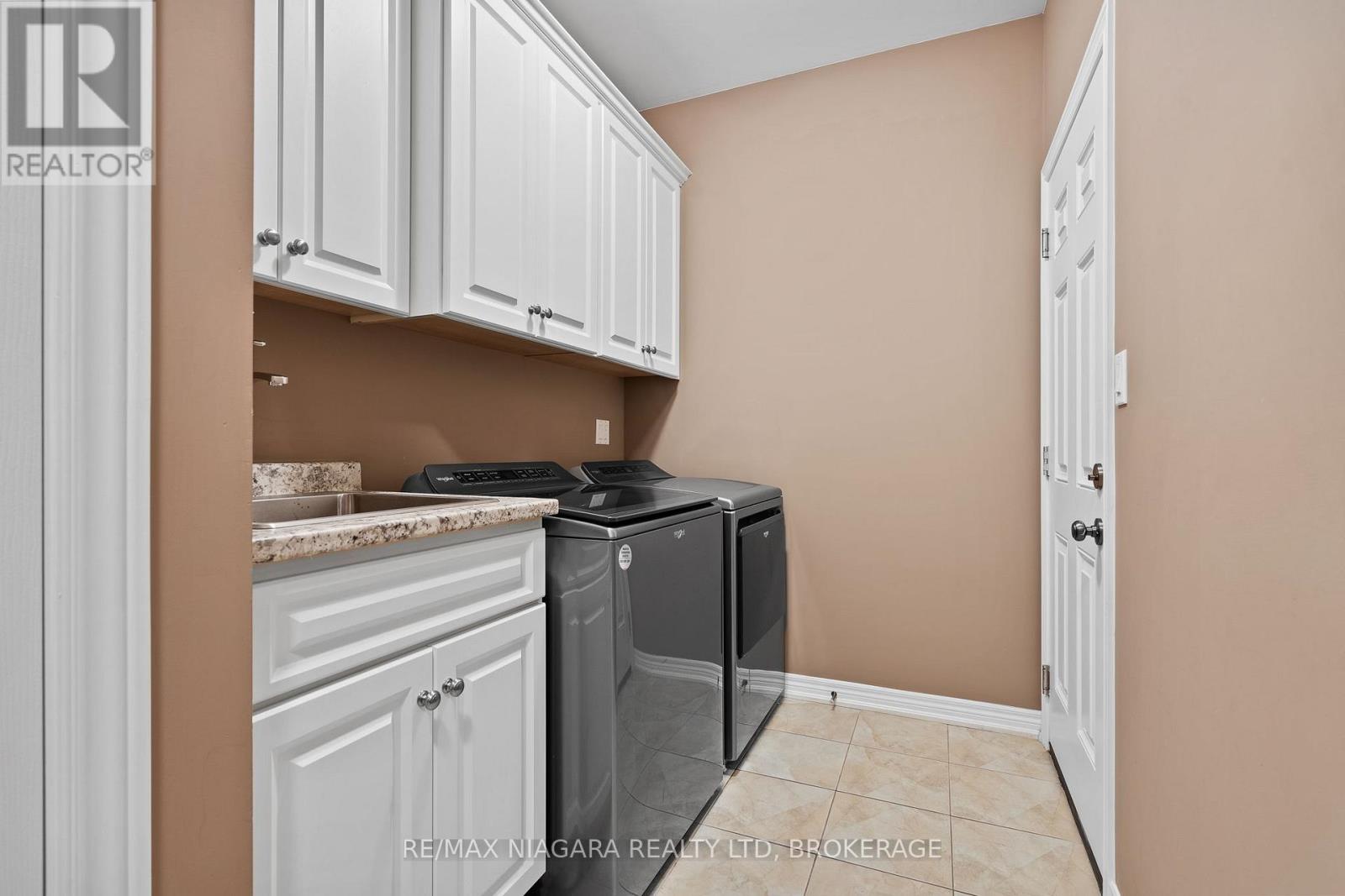 23 Goring Way, Niagara-On-The-Lake (St. Davids), Ontario  L0S 1J1 - Photo 14 - X12384072