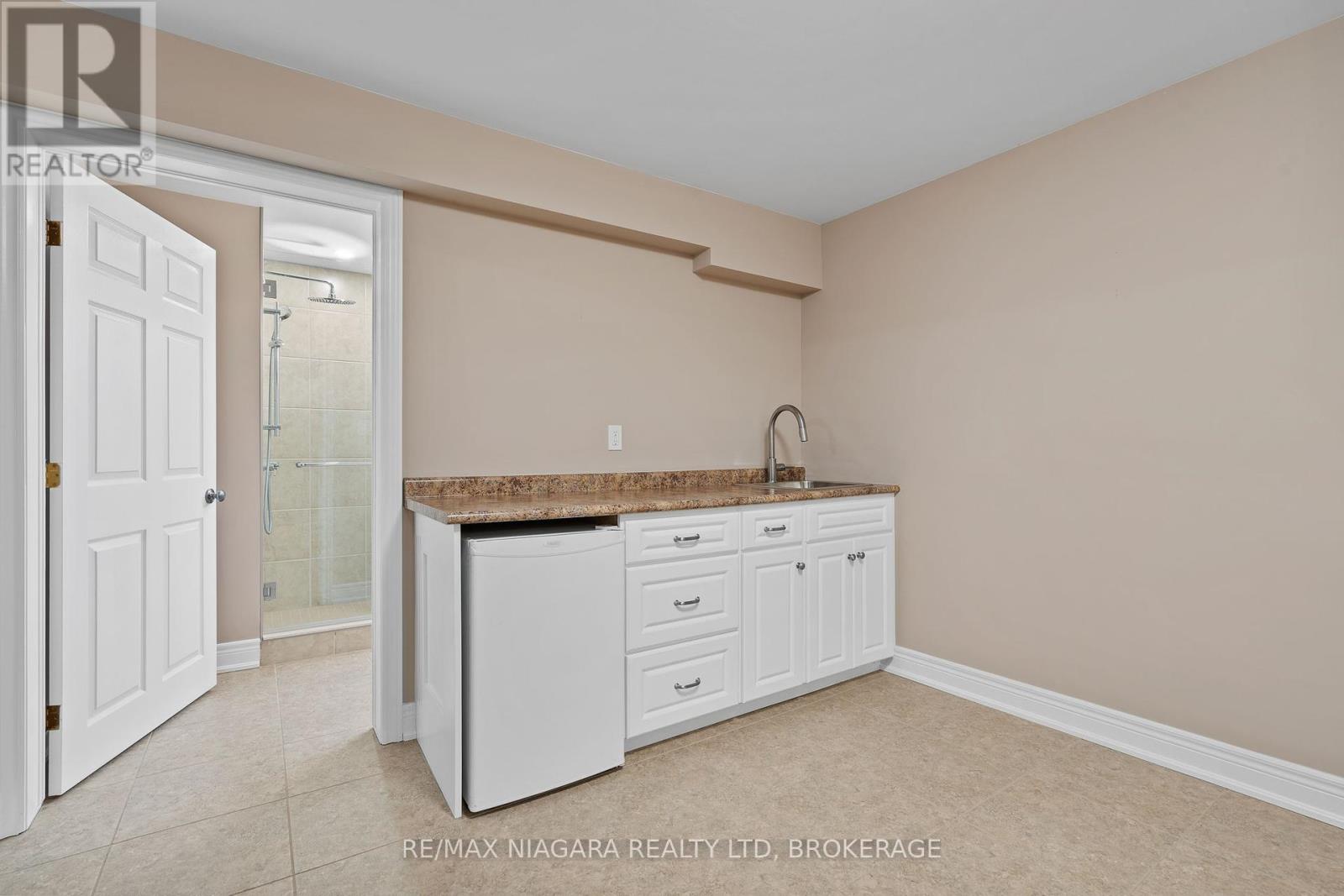 23 Goring Way, Niagara-On-The-Lake (St. Davids), Ontario  L0S 1J1 - Photo 26 - X12384072